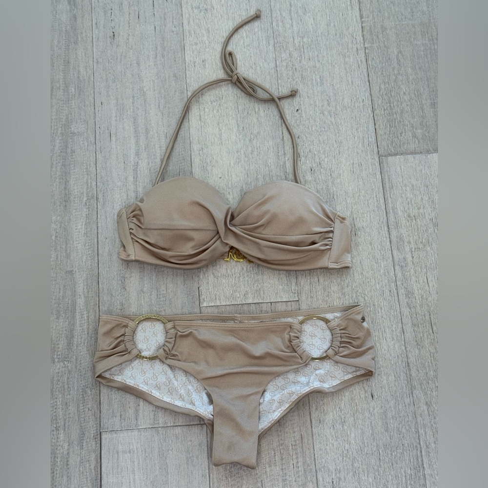 Victoria’s Secret Bikini Set Nude